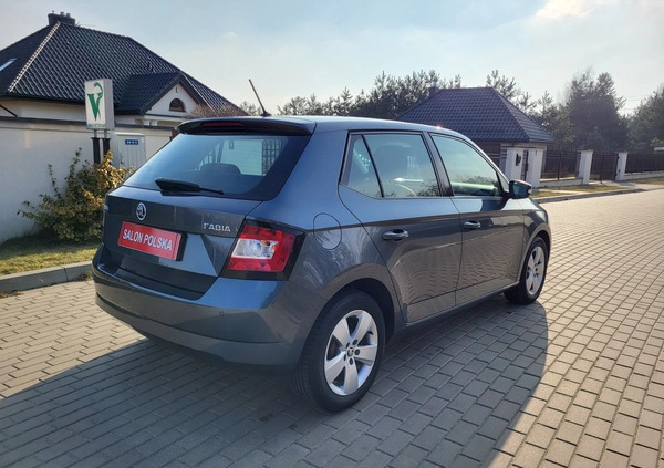 Skoda Fabia cena 34900 przebieg: 156874, rok produkcji 2016 z Warszawa małe 407